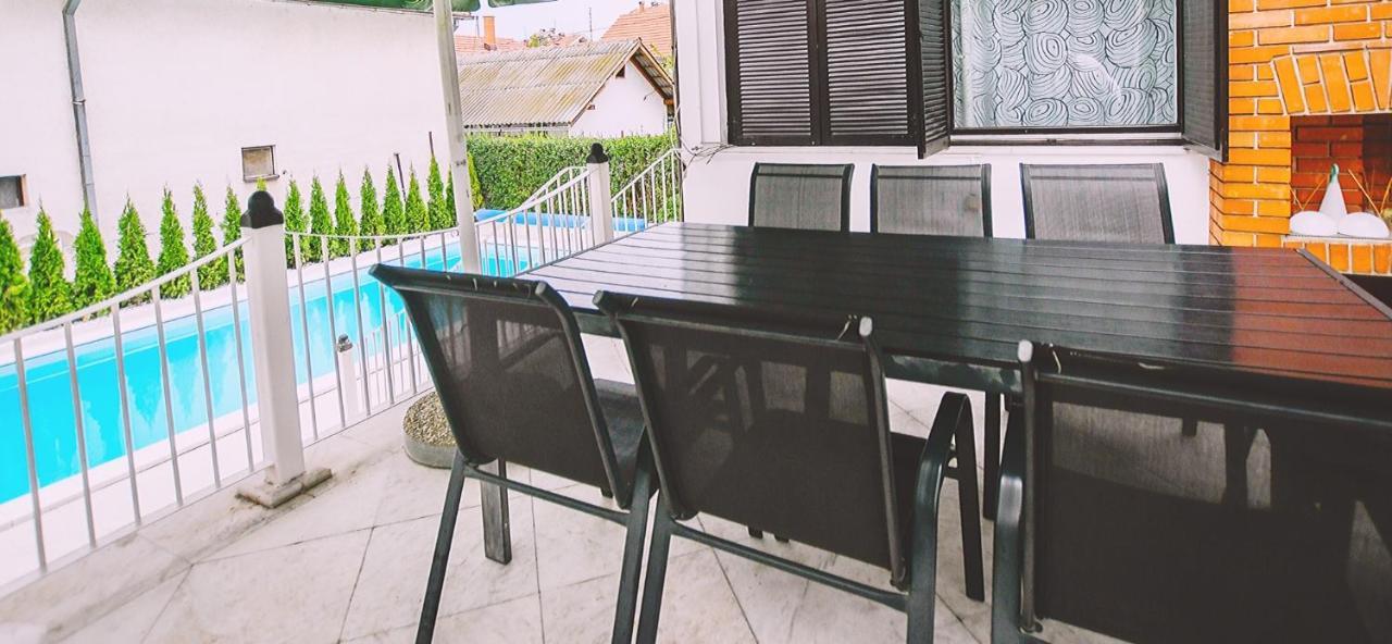Villa Mina Kladovo, 5-Bedroom Villa With Pool For Up To 12 People المظهر الخارجي الصورة