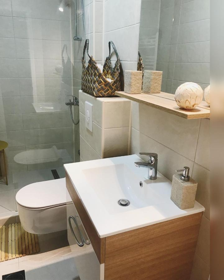 Villa Mina Kladovo, 5-Bedroom Villa With Pool For Up To 12 People المظهر الخارجي الصورة