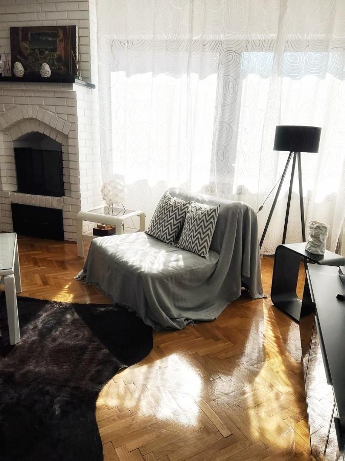 Villa Mina Kladovo, 5-Bedroom Villa With Pool For Up To 12 People المظهر الخارجي الصورة