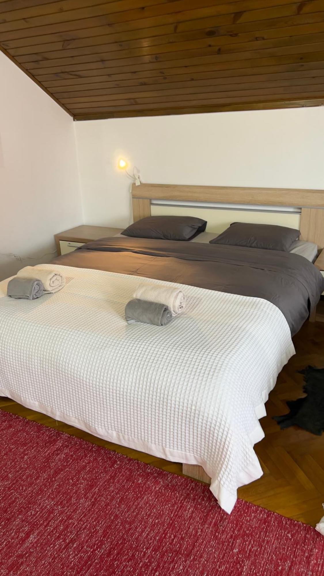 Villa Mina Kladovo, 5-Bedroom Villa With Pool For Up To 12 People المظهر الخارجي الصورة